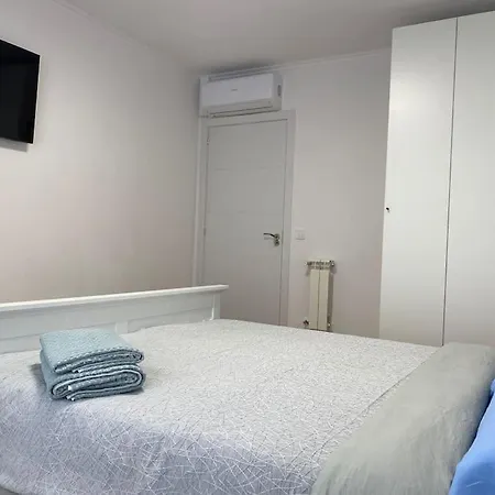 Modern Padre Espla *